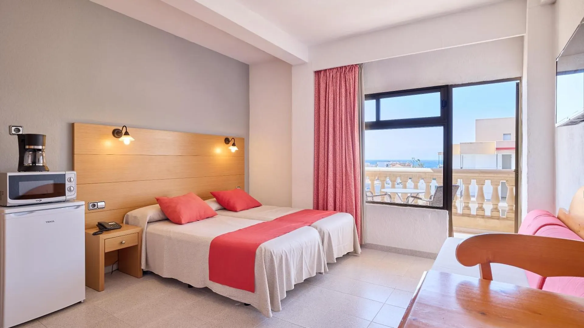 קן פסטייה Apartamentos Isla Del Sol 0*, קן פסטייה